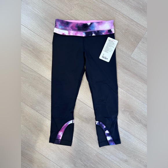 🇨🇦 🍋 Lululemon Inspire Crop II 🍋 - Picture 1 of 3